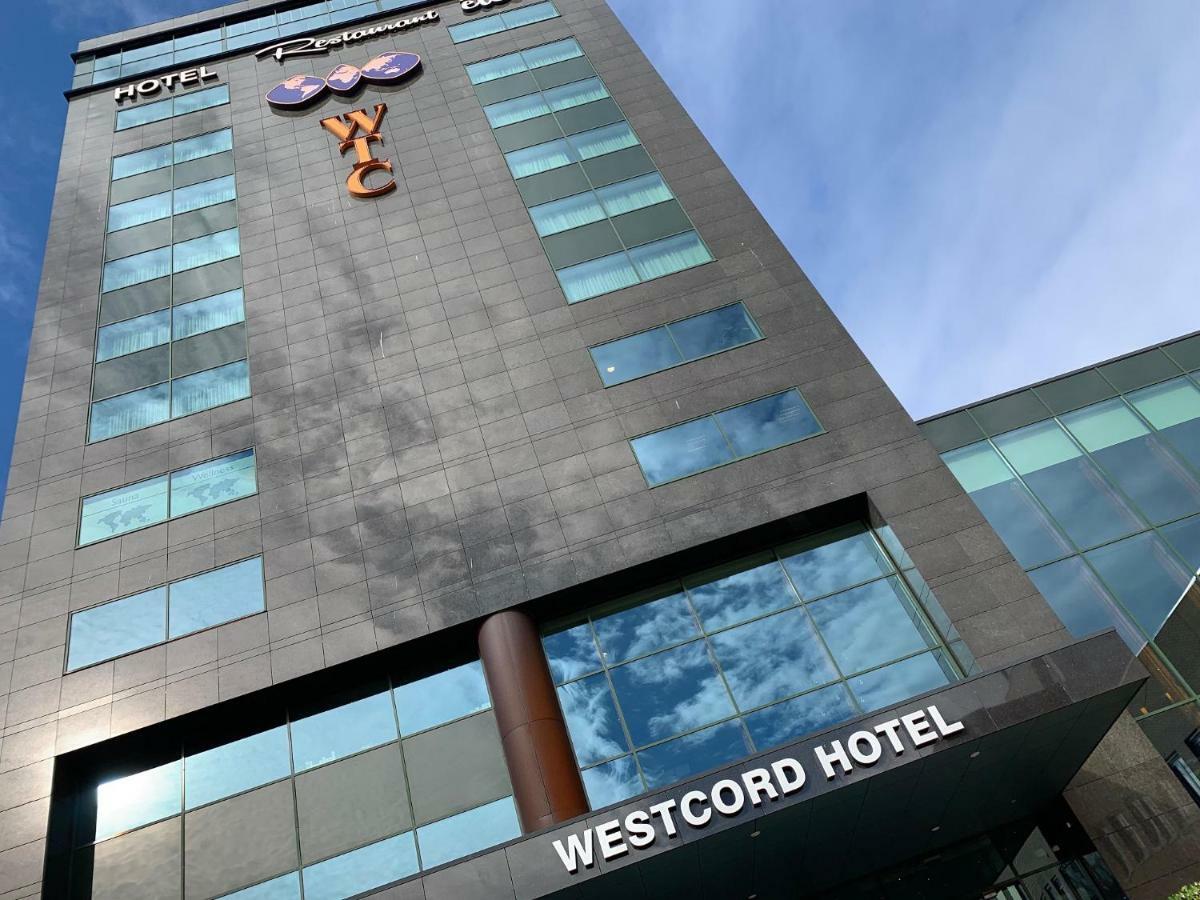 Westcord Wtc Hotel Leeuwarden Exterior foto